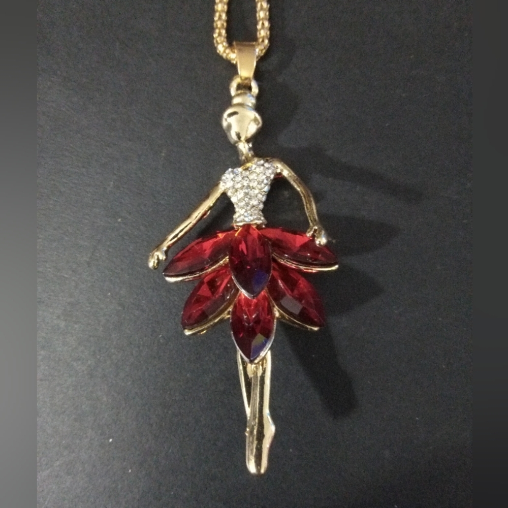 Elegant Lady Betsey J Nevklace